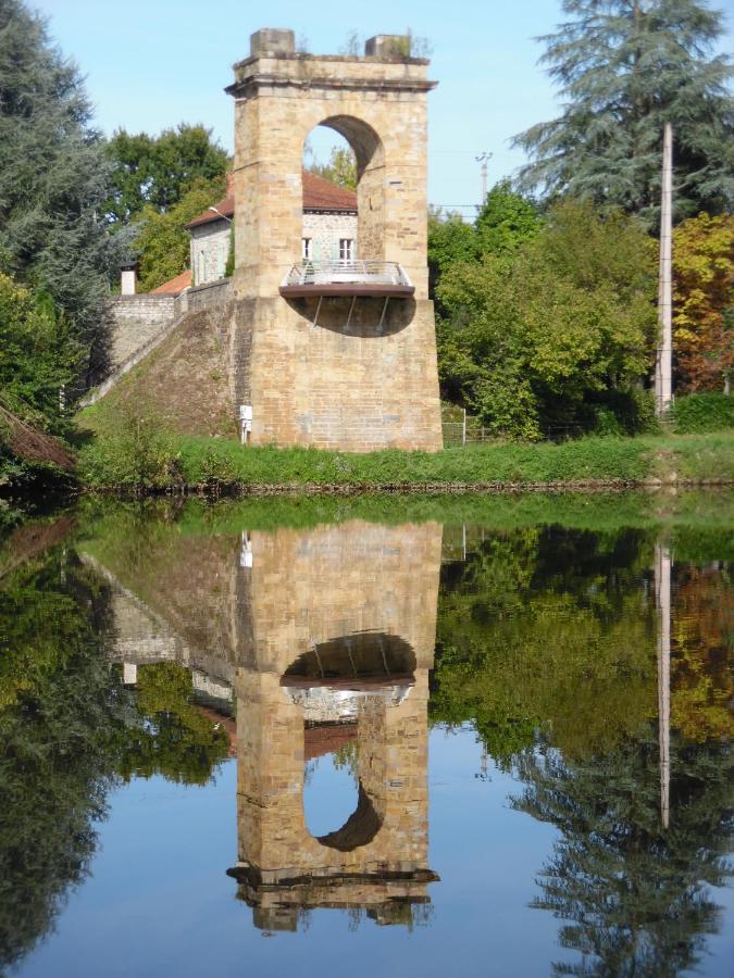 Le Pont De Livinhac Otel Decazeville Dış mekan fotoğraf