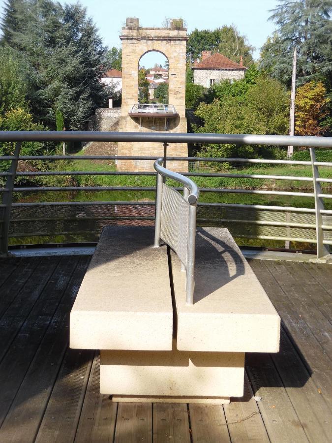 Le Pont De Livinhac Otel Decazeville Dış mekan fotoğraf